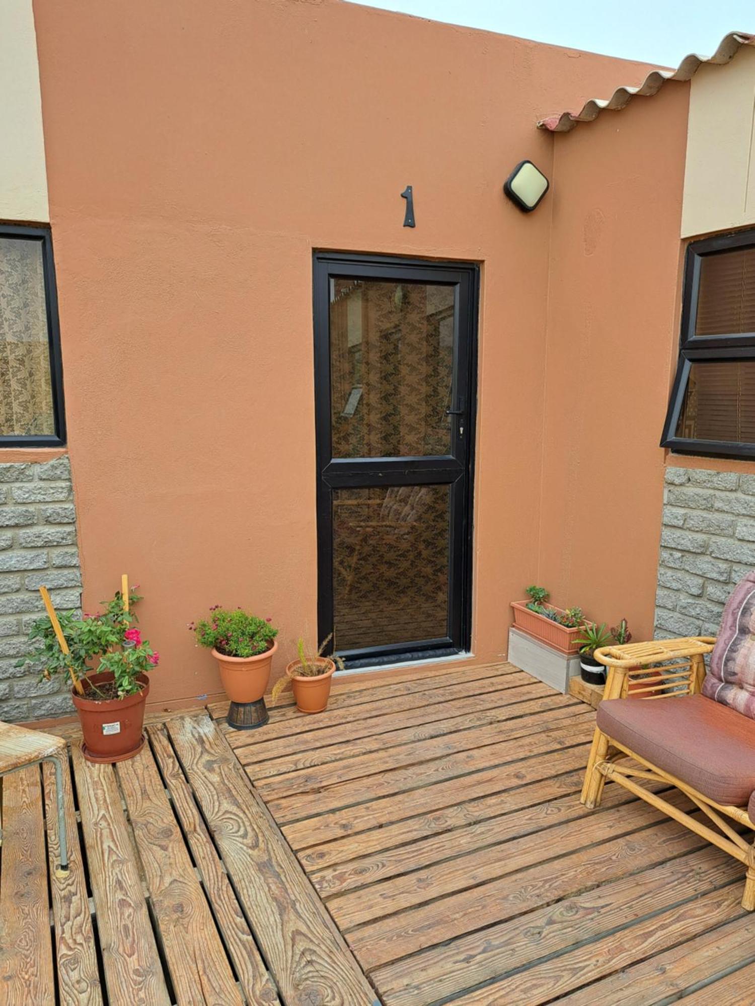 2Fiftysix On Second Apartment Luderitz Bagian luar foto